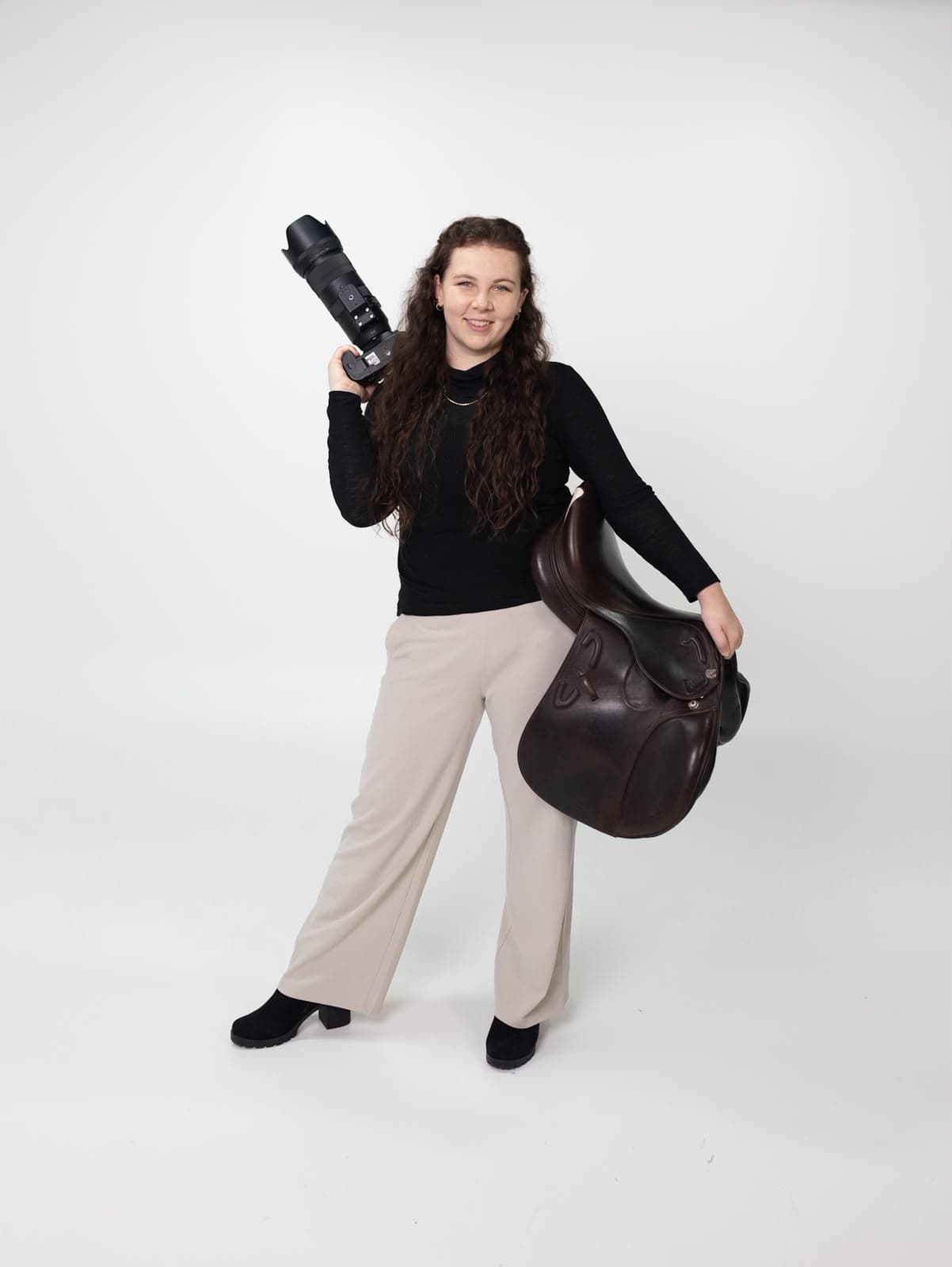 Jenny, Video & Foto